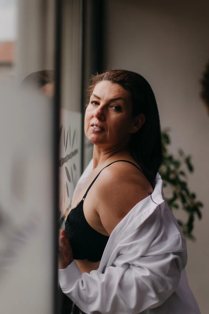 portrait de femme en séance photo thérapeutique sur la confiance en soi